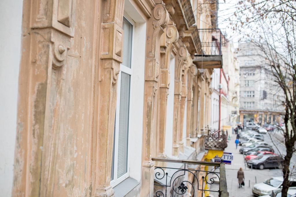 Apartments On Skoryka Str Lviv Exterior photo