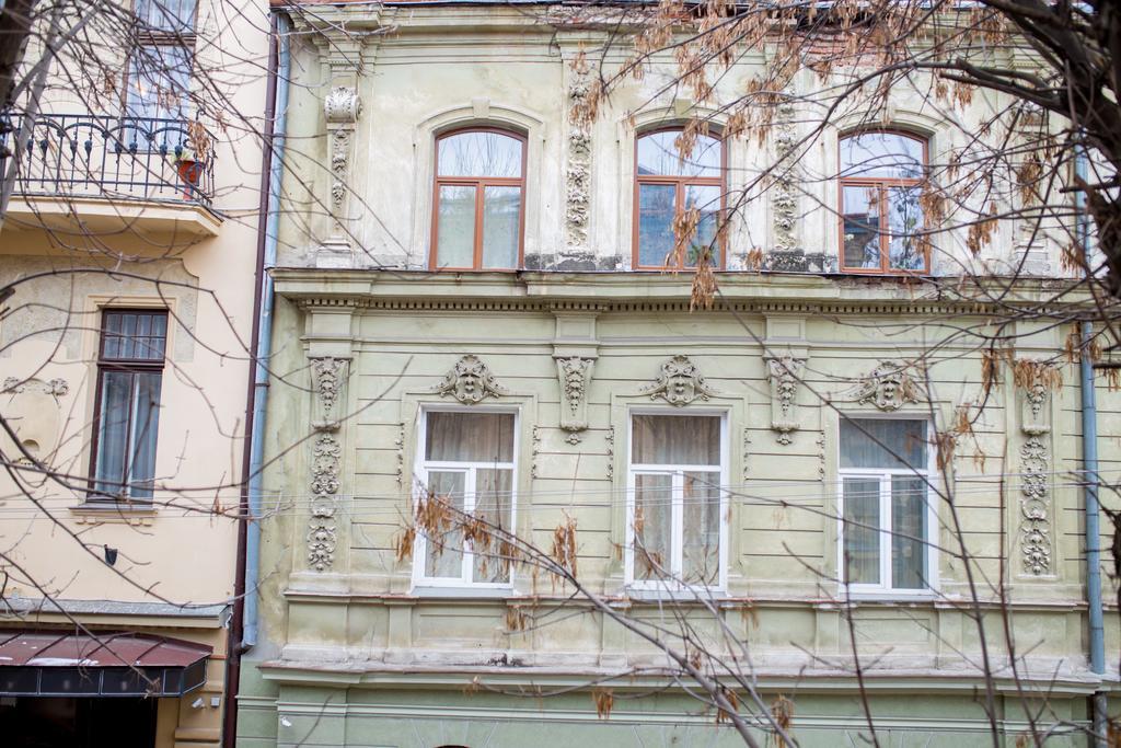 Apartments On Skoryka Str Lviv Exterior photo